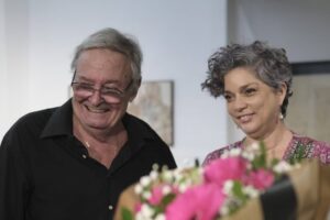 Lee más sobre el artículo La íntima revelación del verso y el piano desnudo