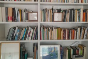 Lee más sobre el artículo “Un libro, para mí, es unas horas que me esperan de silencio”