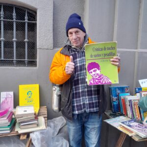 Lee más sobre el artículo “Sos un pintor. Un pintor de letras y, a mí, me escampa eso”